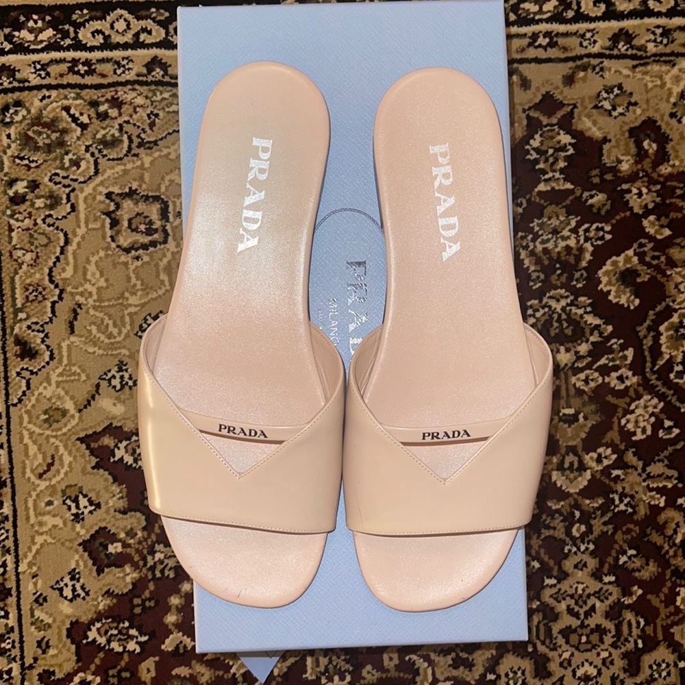 Prada Calzature Donna in color Cipria size 38